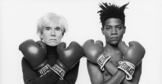 Jean -Michel Basquiat ed Andy Warhol fotografati a New York nel 1985